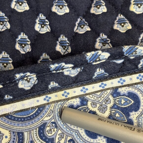Vera Bradley Quilted Lunch Box – Retired Navy Blue Floral Paisley Print - Picture 7 of 9